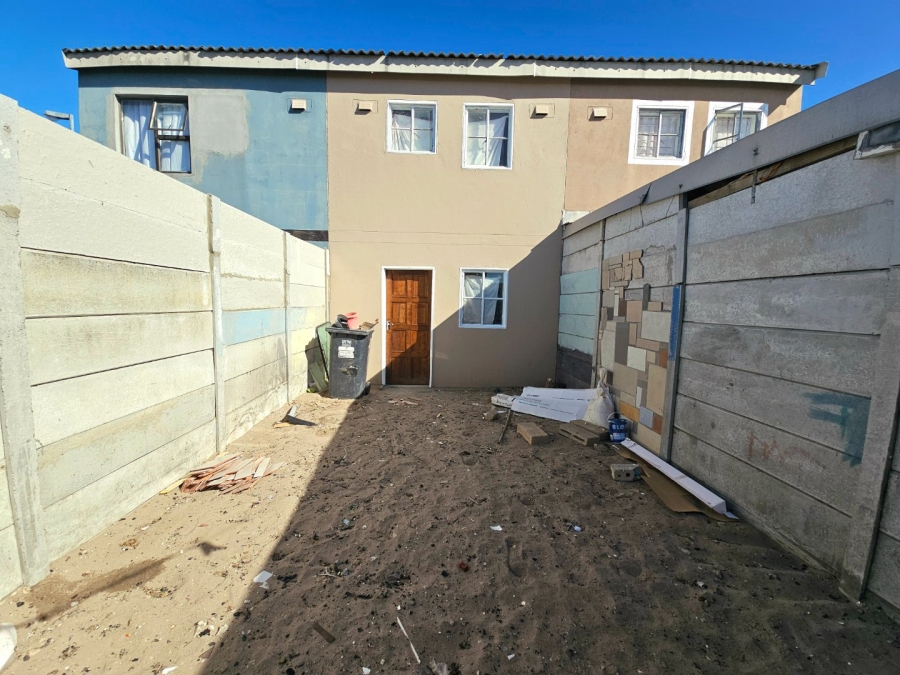 2 Bedroom Property for Sale in Pelican Park Western Cape